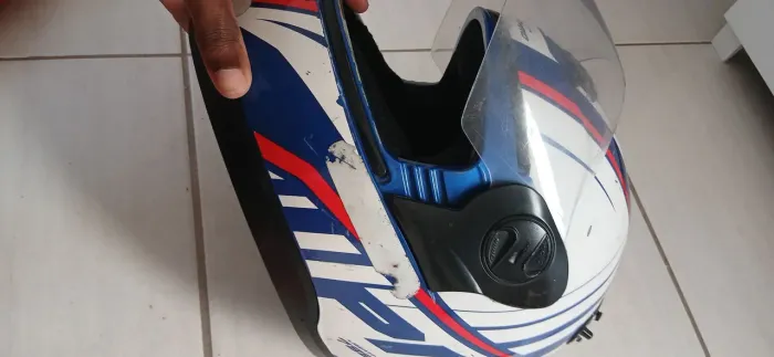 Capacete