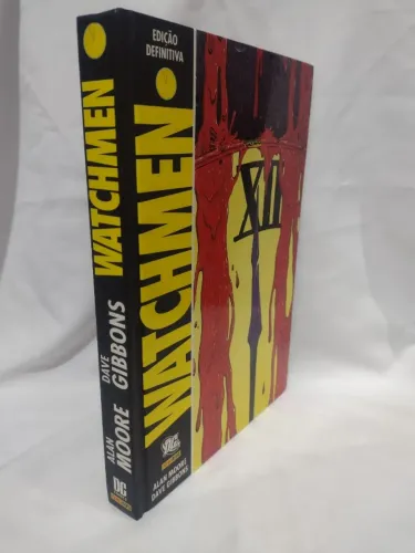 Graphic Novel Watchmen Edição Definitiva Capa Dura - Coleção Alan Moore e Dave Gibbons