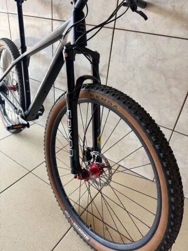 Groove Rhythm 50 Carbon Aro 29 ? SRAM E DEORE XT