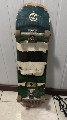 Skate profissional pra sair rápido 