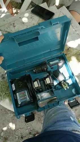 Parafusadeira profissional makita