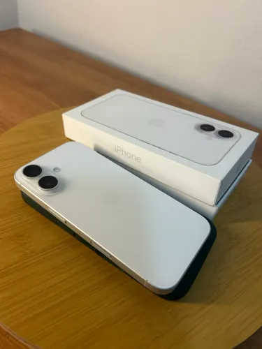 iPhone 16 128 GB 1 ano de garantia Appel(novíssimo)