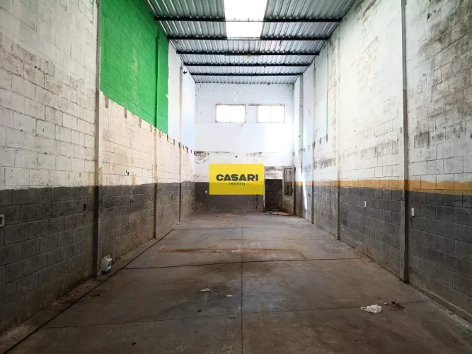 Terreno com Casa e Galpão 125 m² Ideal para Reforma ou Construção São Bernardo do Campo