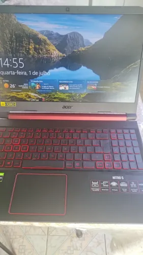 Notebook Acer pouco tempo de uso ficou guardado sem detalhes caixa e nota fiscal de compr