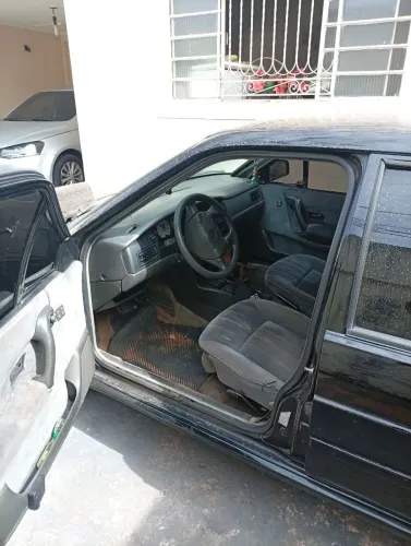 Volkswagen Santana Exclusiv 2.0 MI/ Executivo 2.0i (álcool) 1997