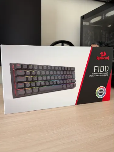 Teclado Magnético Redragon Fidd 8K Switch Pink