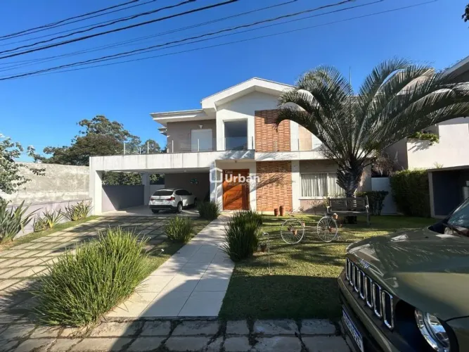Casa à venda e para alugar em Cotia, Granja Viana, com 4 suítes, com 397 m²