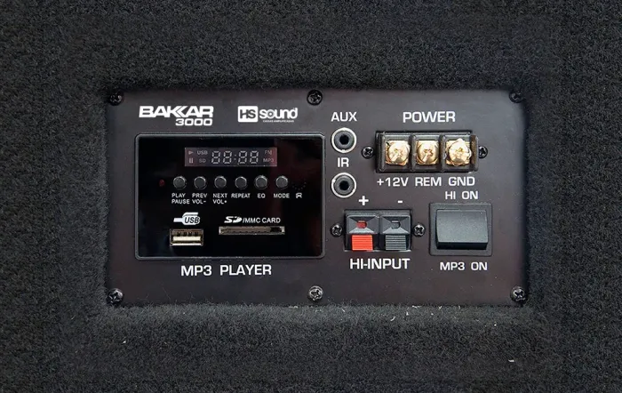 Som Automotivo Bakkar 3000