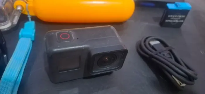 GoPro Hero 7 Black - vários acessórios