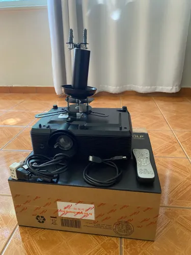 Retroprojetor OPTOMA HD143X DLP