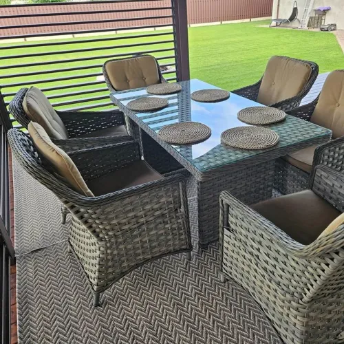 Conjunto de mesa com 6 poltronas