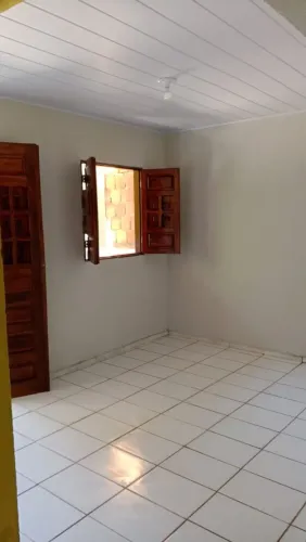 Vende-se casa em Guaxuma a 5 minutos da praia