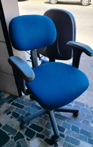 Vendo móveis de escritório