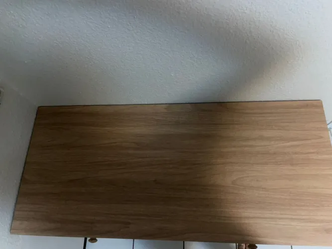 mesa de madeira para estudar