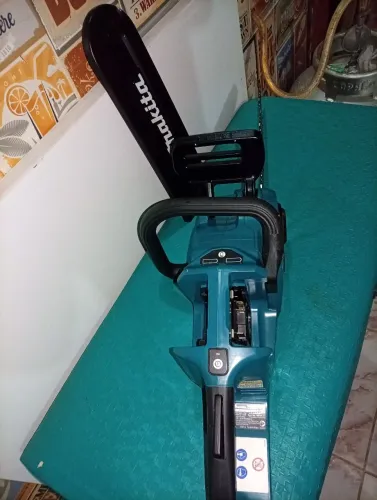 Vendo moto serra Makita