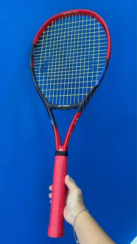 Raquete Yonex Vcore 98 2023