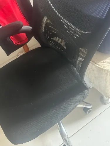 Cadeira ergonômica (com avaria)