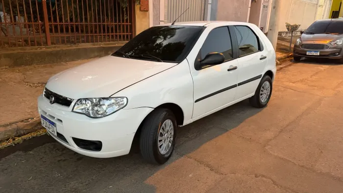 Fiat Palio Celebration 1.0 Fire Flex 8V 4P 2015
