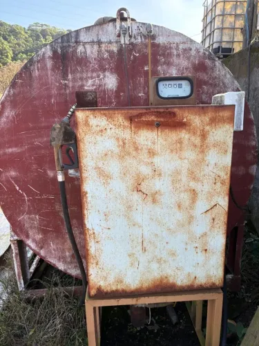 Tanque Metálico para Combustível com Bomba e Medidor - R$7.500,00