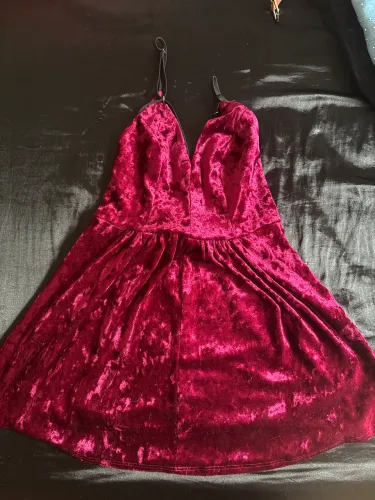 Mini vestido fashion closet tamanho M veludo sexy Marsala