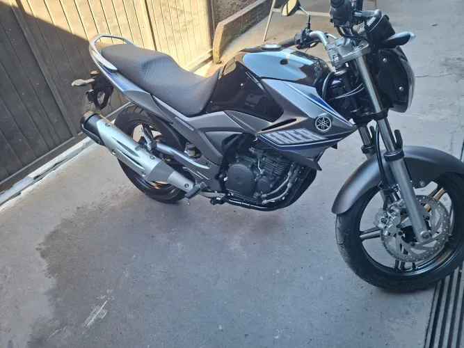 Yamaha fazer 250 bluflex