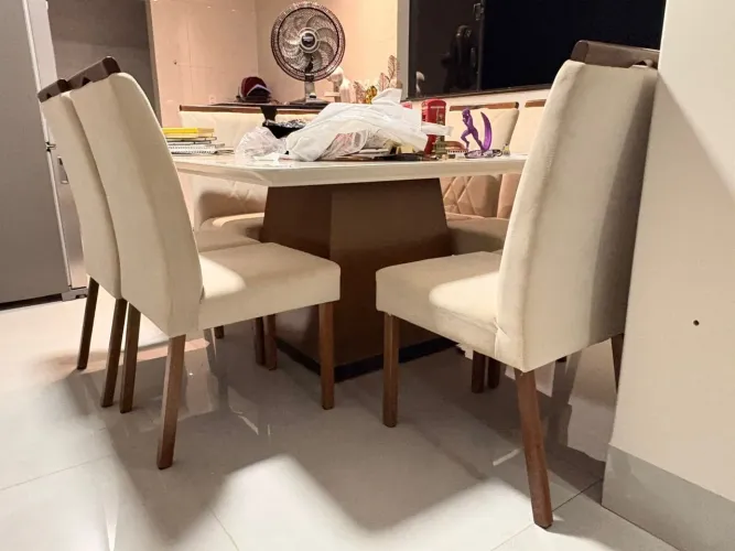 Mesa de jantar 8 lugares 