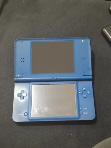 Nintento DSi XL