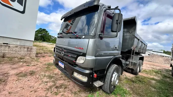 MERCEDES-BENZ ATEGO 2425 BASCULANTE ?