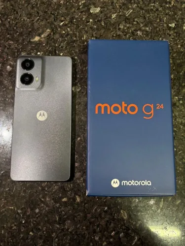 ? Moto G24 Semi Novo | Excelente Estado |