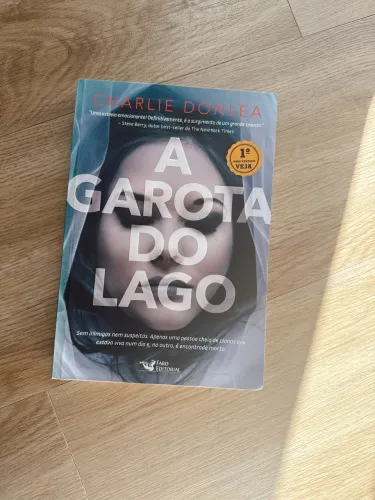 Livro A Garota do Lago | Charlie Donlea | Sem Rasuras