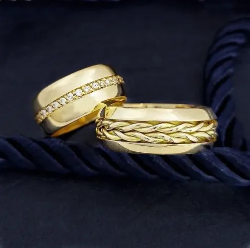 Par de aliança personalizada em Ouro 18k 