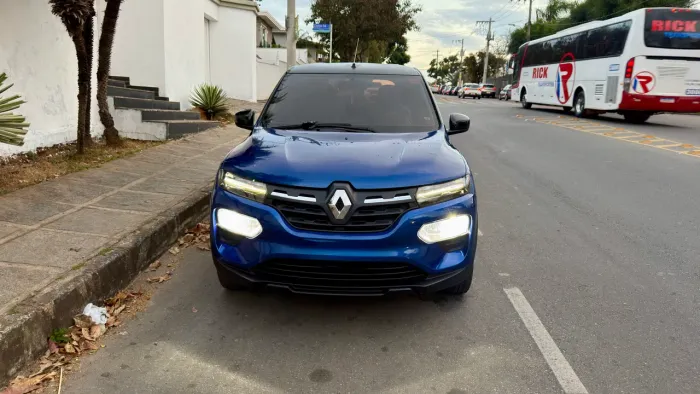 Renault Kwid Intense 1.0 Flex 12V 5P Mec. 2023