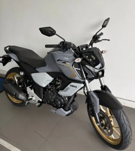 Fz15 connected pronta entrega / Vendedora Paula