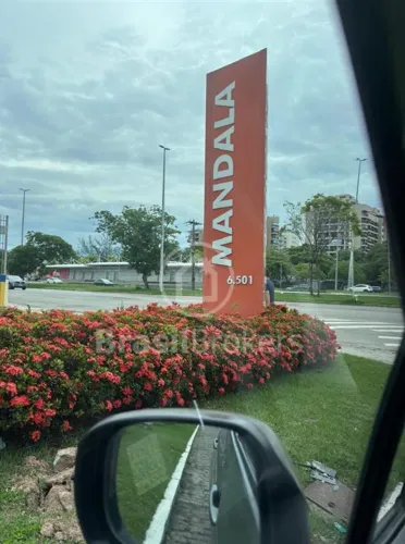 Excelente apartamento no tradicional Condomínio Mandala, na Barra da Tijuca