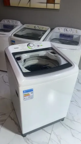 Máquinas de lavar com garantia de guatro messes .