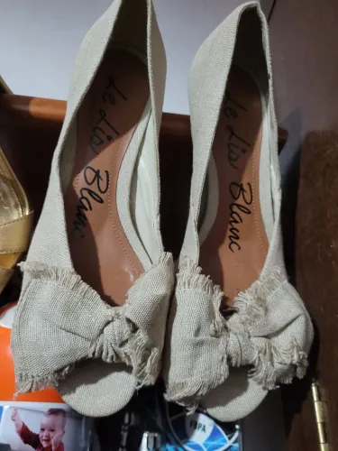 Sandália Le Lis Blanc 37