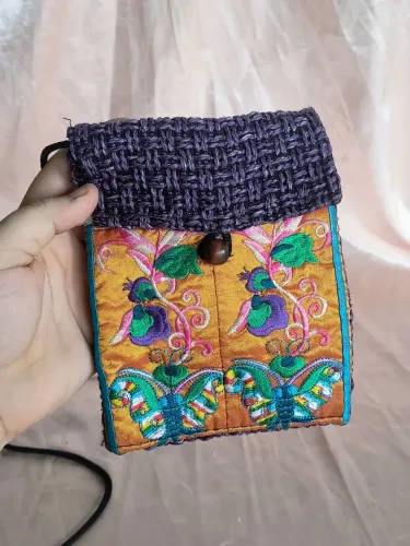 bolsa bordada tailândia anos 80 fashion bolsinha bolsas moda arte original coleção arte