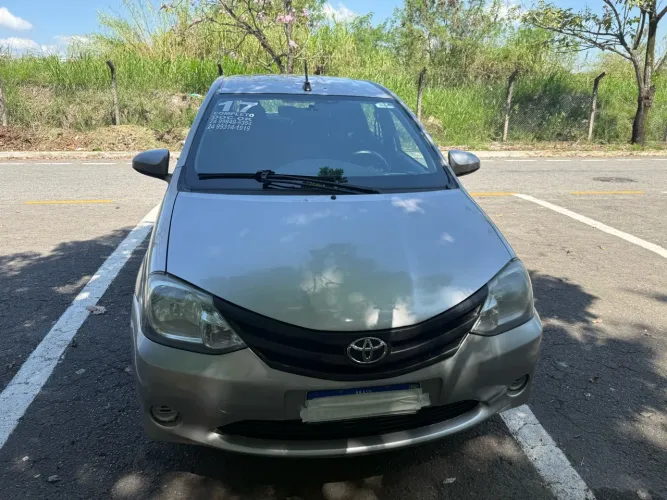 Toyota Etios XS 1.5 Flex 16V 5P Mec. 2017