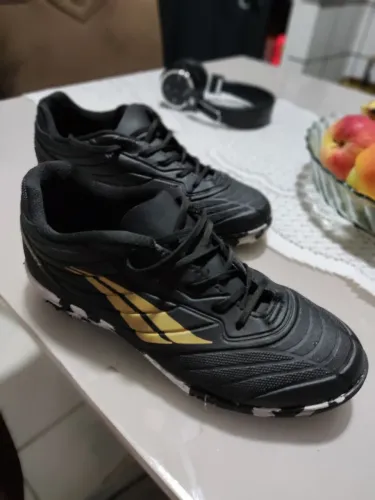 Chuteira society N°35