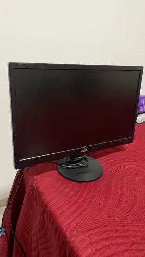 Monitor AOC E970S 18,5? LED - Funcionando