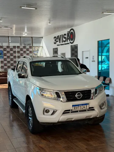 Nissan Frontier LE CD 4X4 2.3 Bi-TB Diesel Aut. 2022