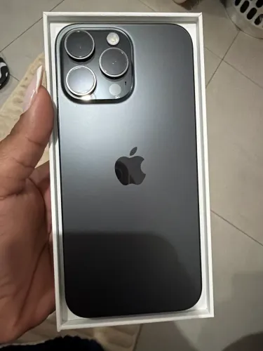 Vendo iPhone 16 pro max