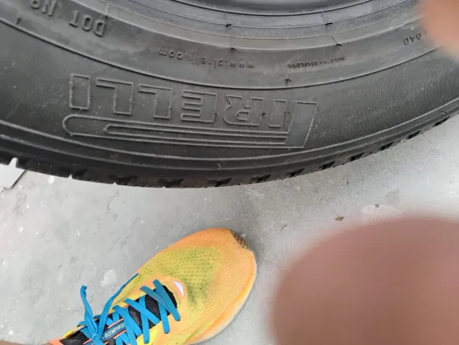 PNEUS 225 60 R17