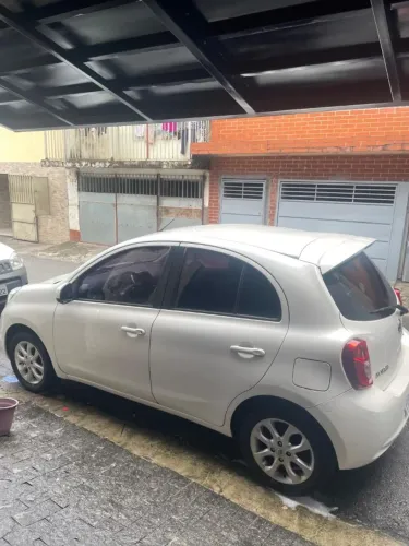 Nissan March SV 1.6 16V Flex Fuel 2016