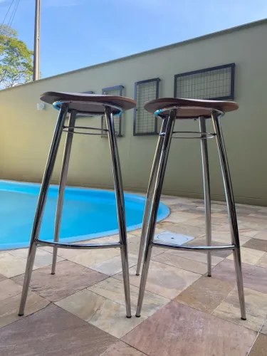 Vendo banqueta alta - valor R$ 90,00 (cada unidade)