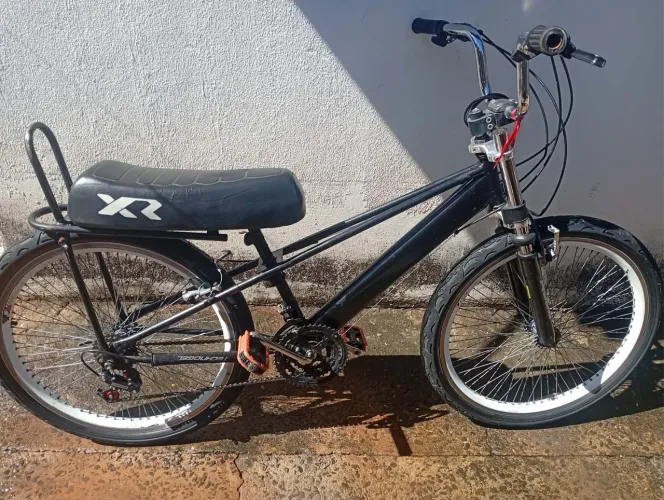 Vendo bicicleta aro 26 só pega e andar