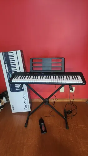 Teclado musical Cássio CT s300