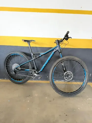Bicicleta Cannondale left full scalpel si alumínio tamanho 17 ano 2018