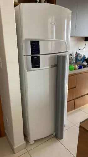 Troco geladeira branca por inox 