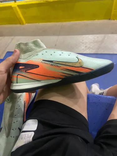 NIKE MERCURIAL